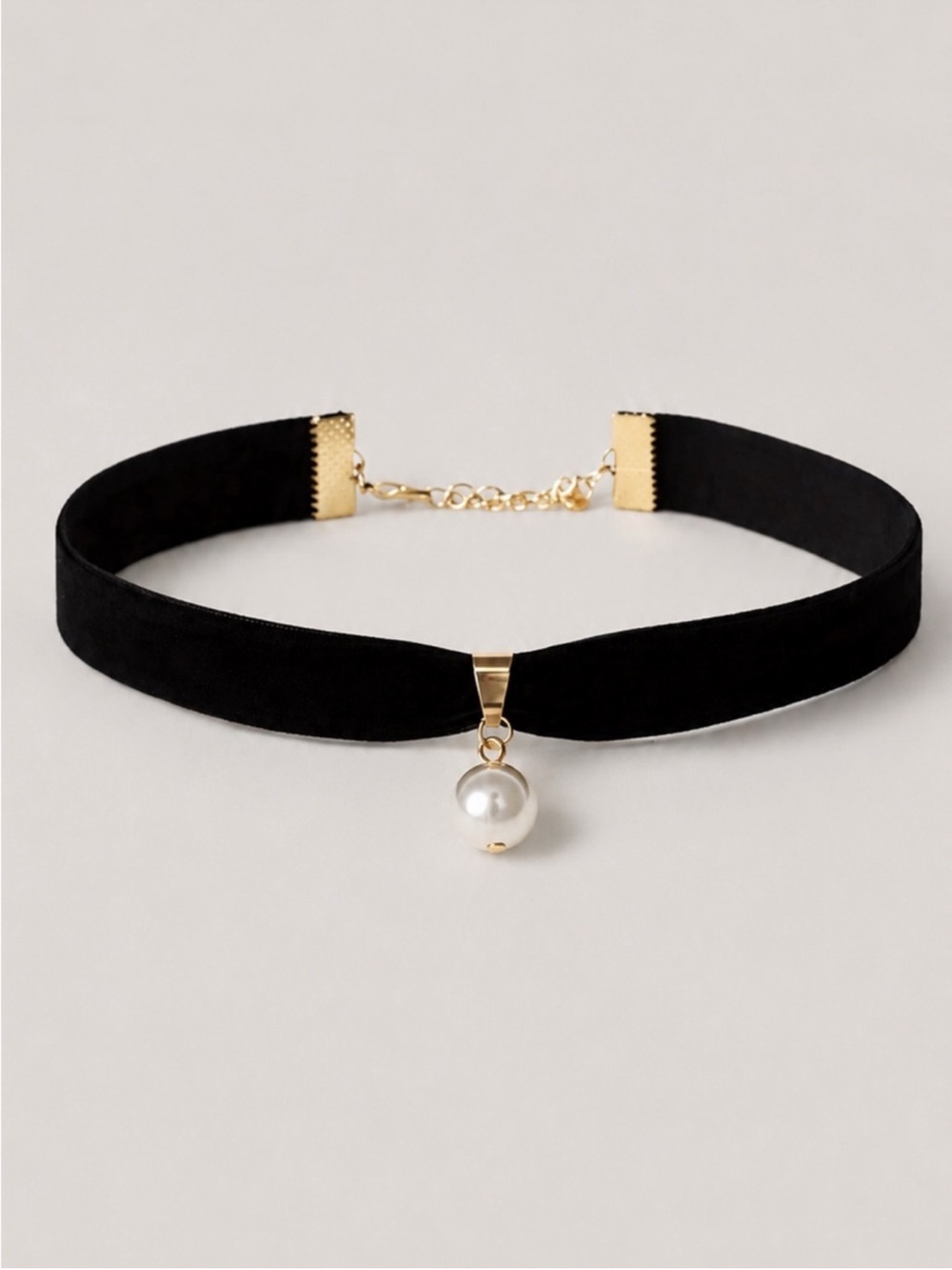 New! Black Velvet Choker Necklace NWOT 1070